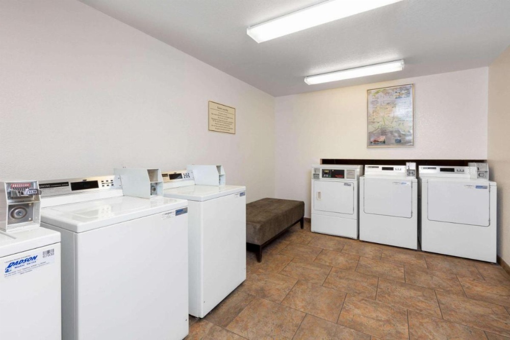 La Quinta Inn & Suites by Wyndham Las Vegas Red Rock / Summerlan Image 20