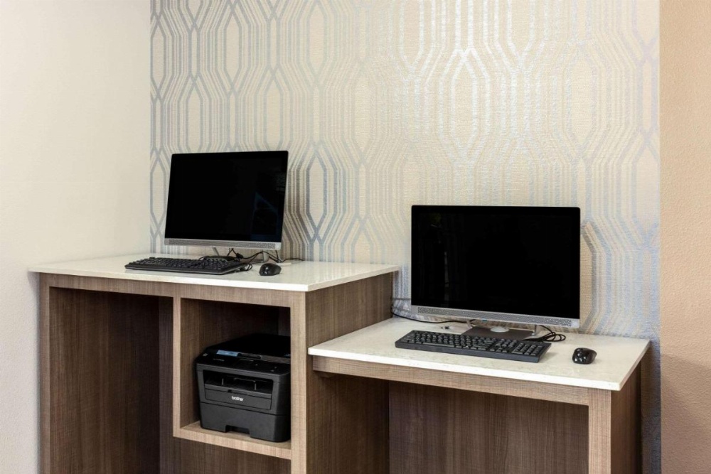La Quinta Inn & Suites by Wyndham Las Vegas Red Rock / Summerlan Image 21