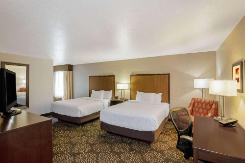 La Quinta Inn & Suites by Wyndham Las Vegas Red Rock / Summerlan image 6